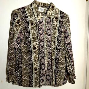 Paisley print dress shirt. Colors dark green, light blue, white, purple, lilac.